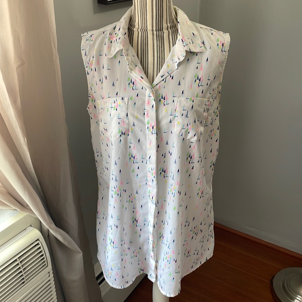 Merona sleeveless button down